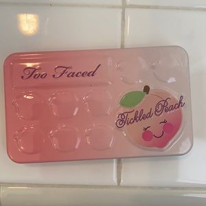 Too Faced Tickled Peach Mini Eyeshadow Pallet